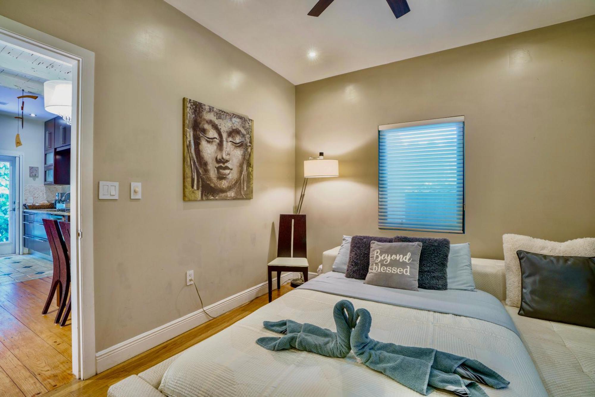Entire Private Beautiful 2 Bedroom Plus Den House With Gated Front&Back Yard And Free Parking 10Min Drive To Miami Beach Exterior foto
