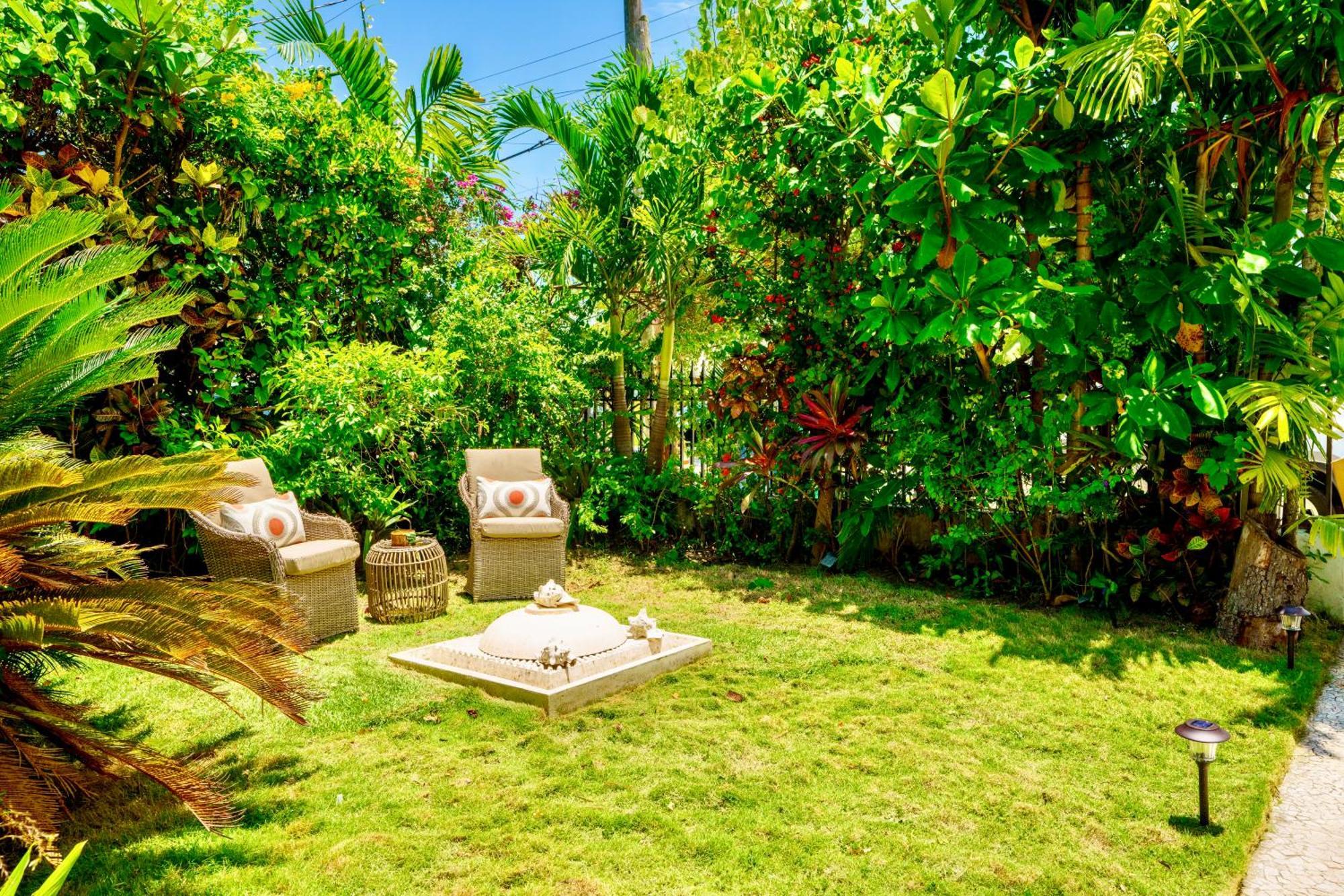 Entire Private Beautiful 2 Bedroom Plus Den House With Gated Front&Back Yard And Free Parking 10Min Drive To Miami Beach Exterior foto